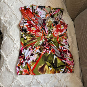 Laura Petites Red and Green Ruched Floral Graphic Print Sleeveless Blouse